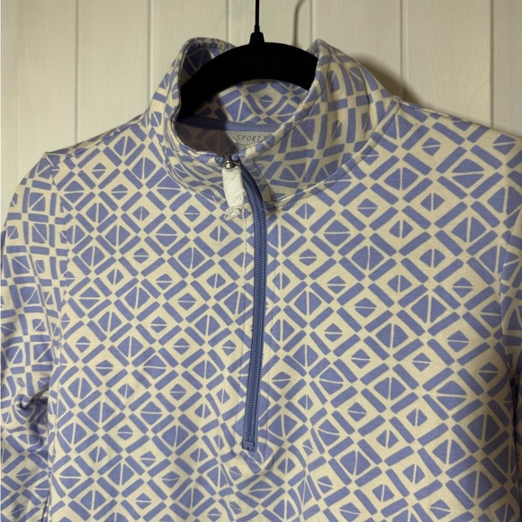 Sport Savvy Geometric Patterned Top - Picture 3 of 8